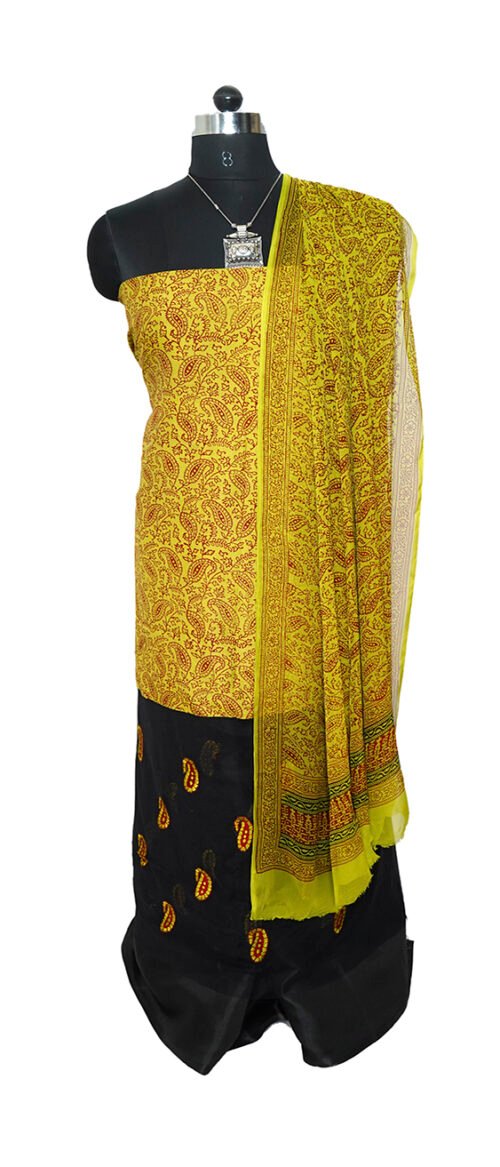 Bagh 2 Piece  Kurta Dupatta Material Green
